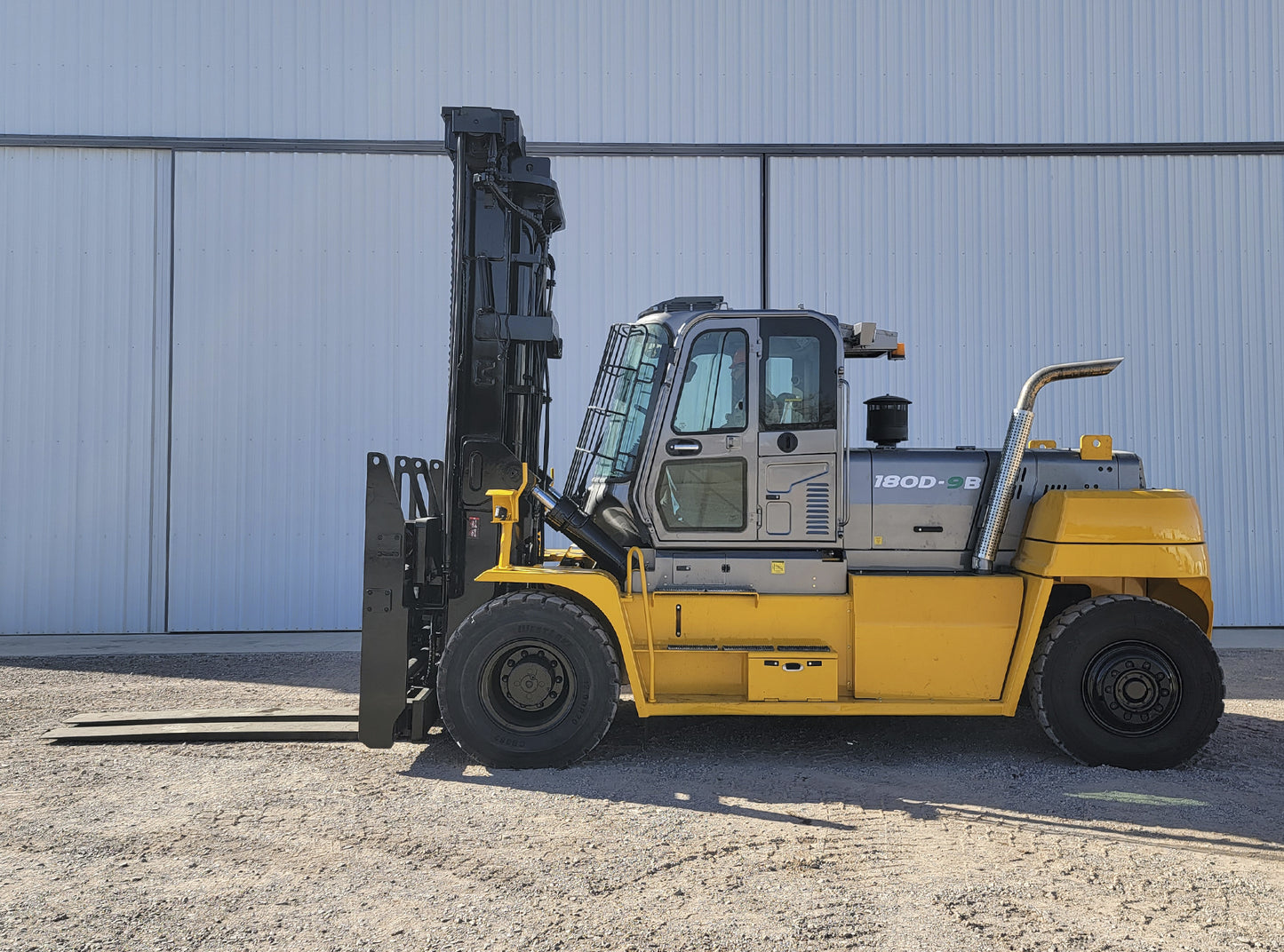 Hyundai 180D-9B Forklift 36,000lbs