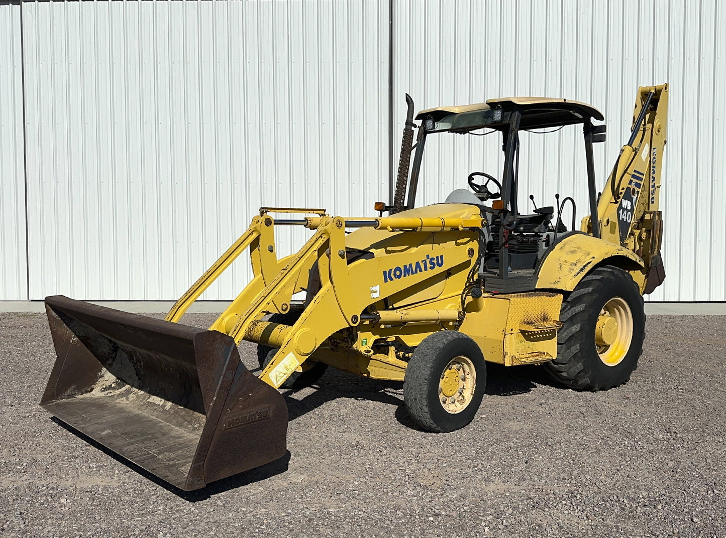 Komatsu WB140-2N Backhoe