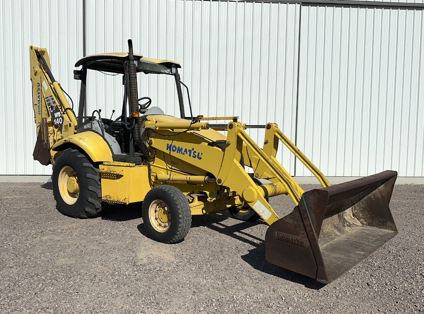 Komatsu WB140-2N Backhoe