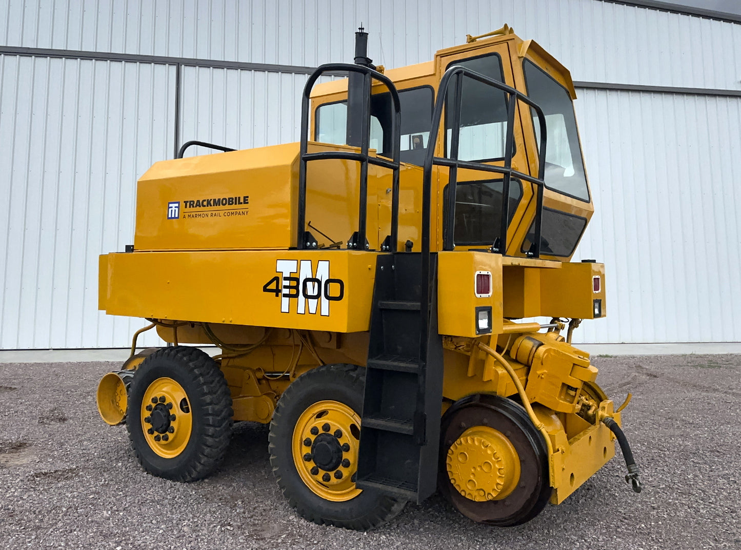 Trackmobile 4300TM Railcar Tractor