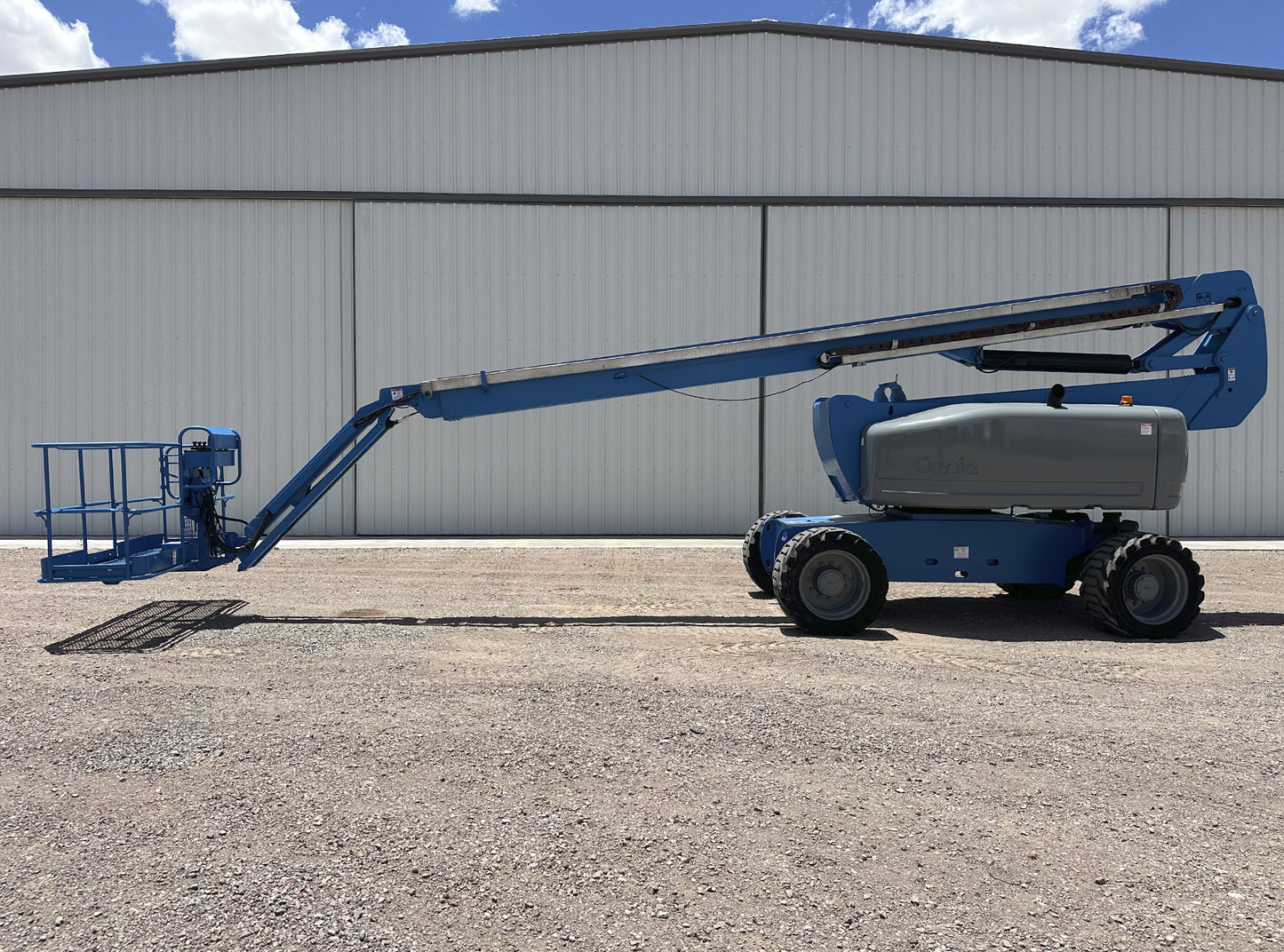 Genie Z-80/60 Man Lift 2015