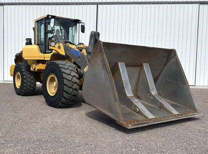 Volvo L120G Front Loader 2012